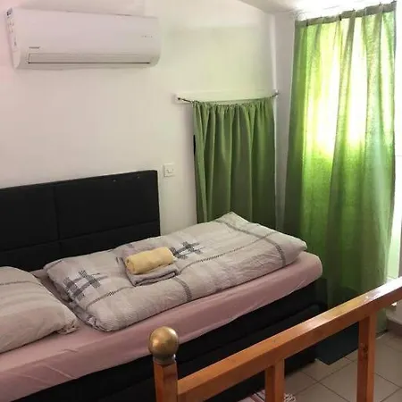 Tartini Est 2002 - Private Roof Terrace - Self Check-in Apartman *